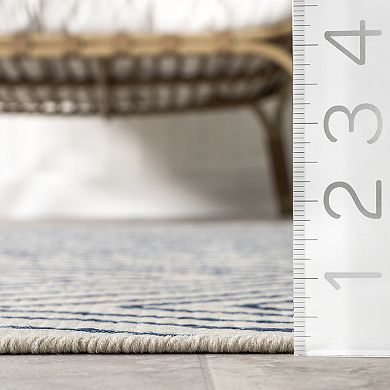 nuLOOM Wavy Chevron Indoor/Outdoor Rug