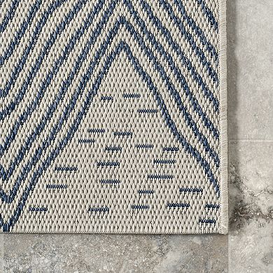 nuLOOM Wavy Chevron Indoor/Outdoor Rug