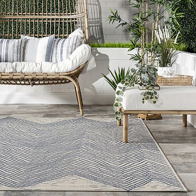 nuLOOM Wavy Chevron Indoor/Outdoor Rug