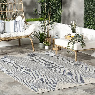 nuLOOM Wavy Chevron Indoor/Outdoor Rug