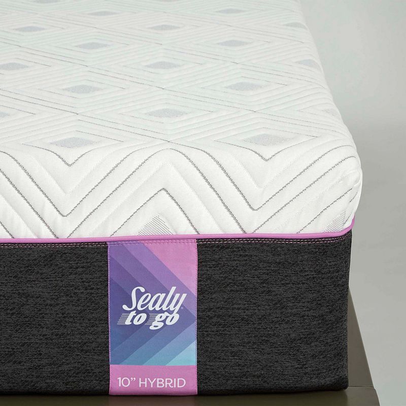 10.5" Hybrid Mattress - Sealy - Queen