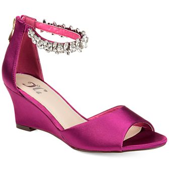 Journee Connor Women's Dress Wedges