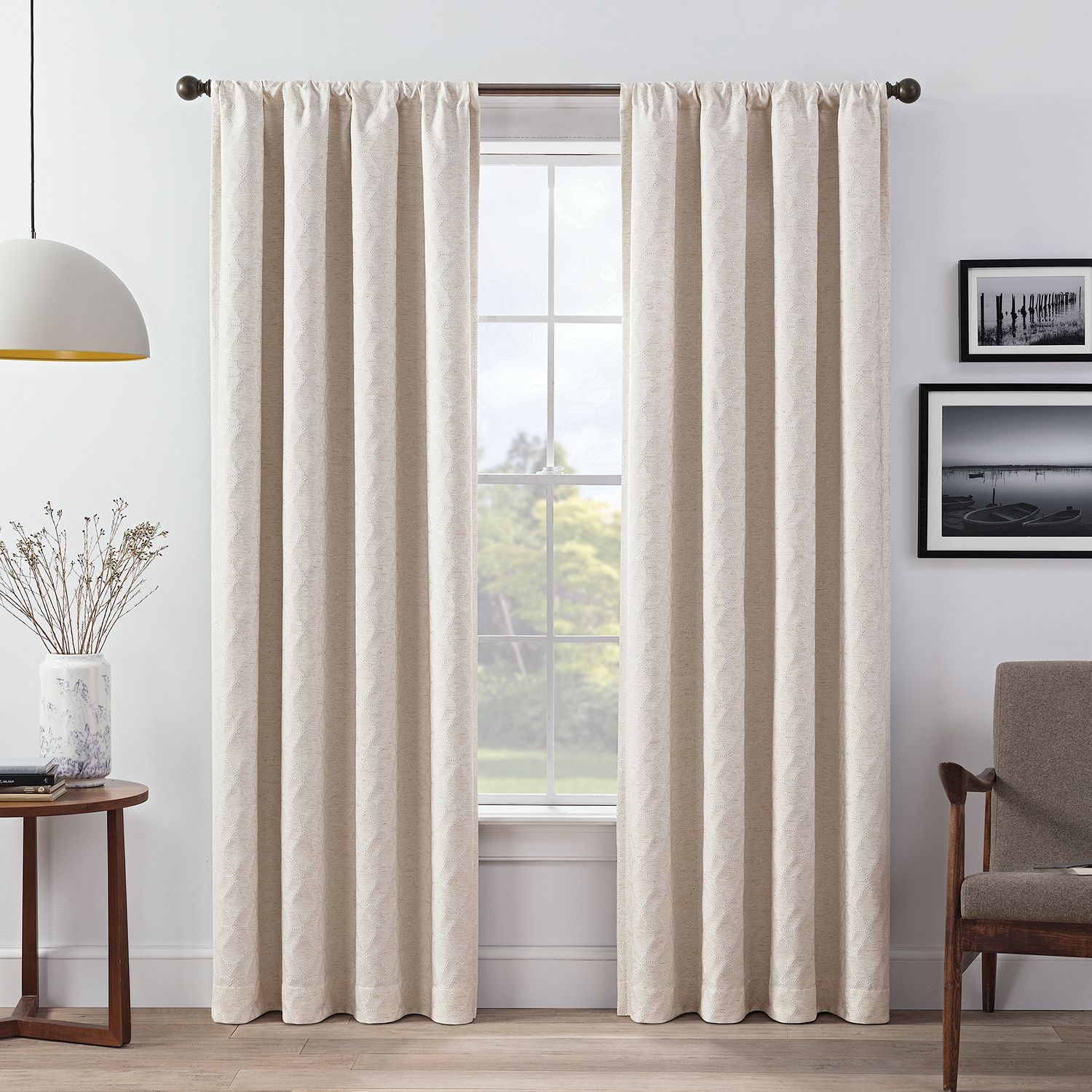 2 window curtains