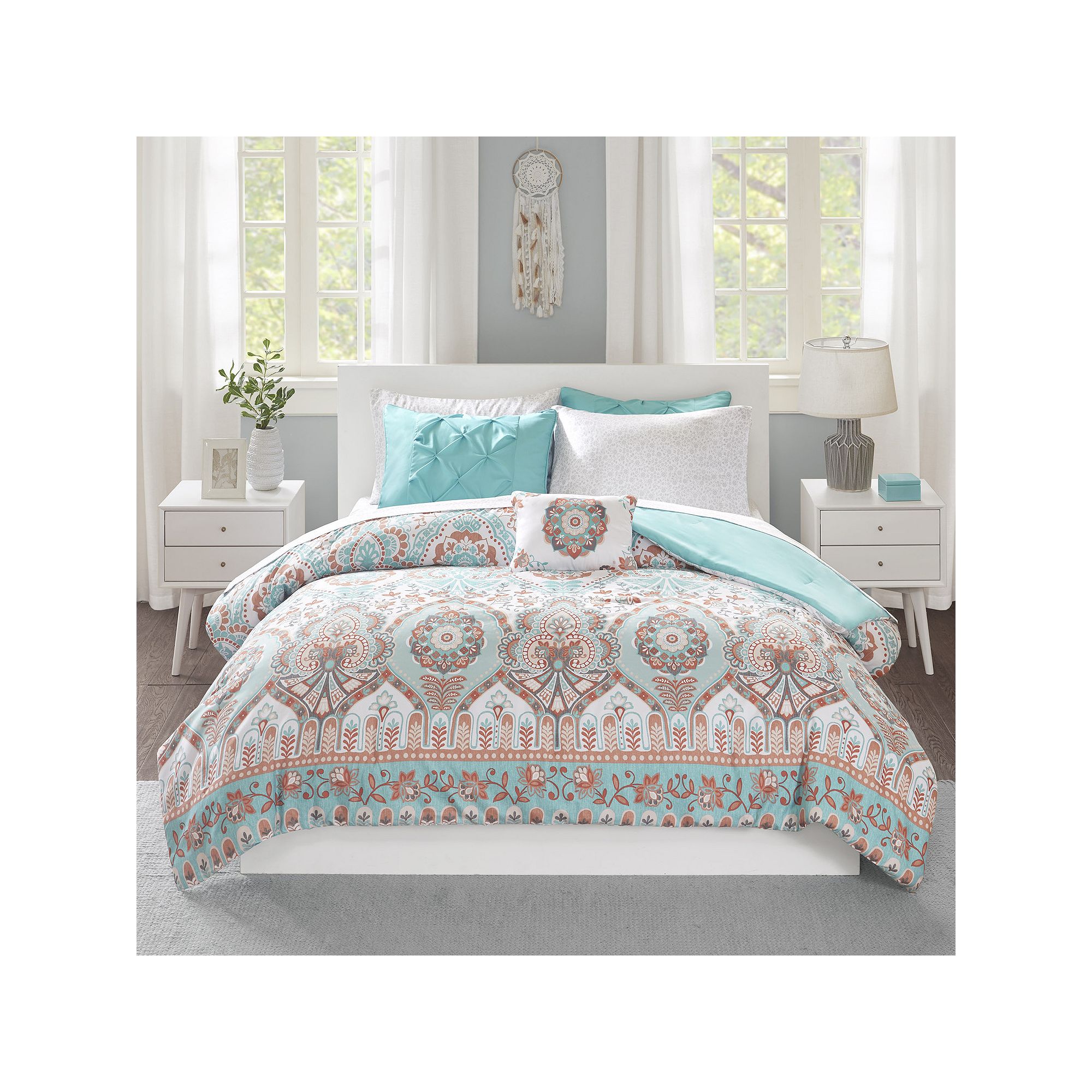 Intelligent Design Avery Boho Comforter Set with Bed Sheets and Throw Pillo