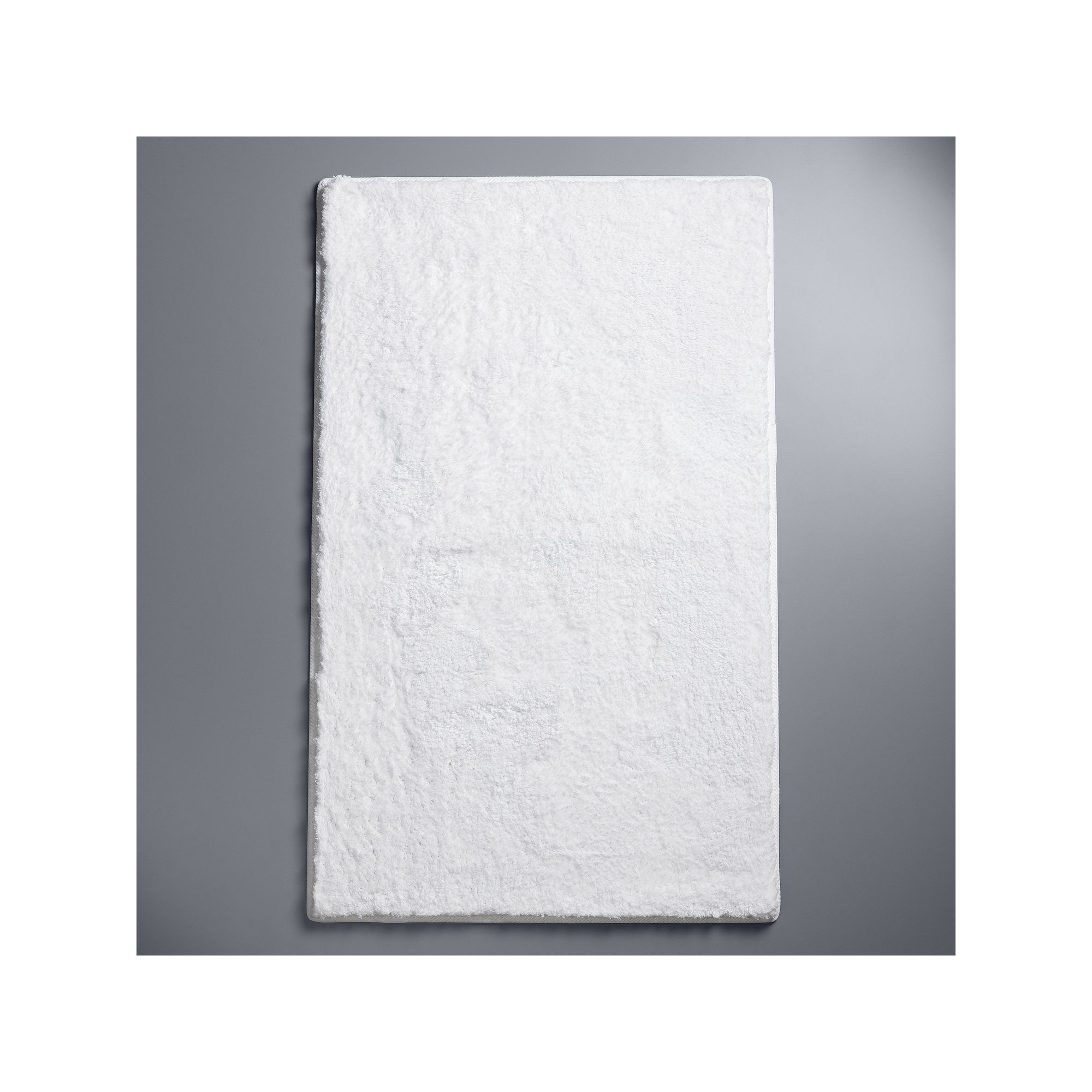 Simply Vera Vera Wang Premium Luxury Bath Rug, White