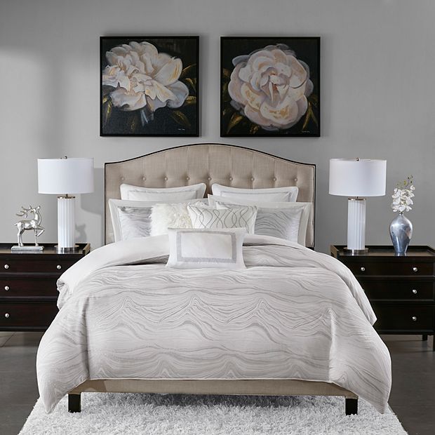 Comforter set outlet with decorative pillows