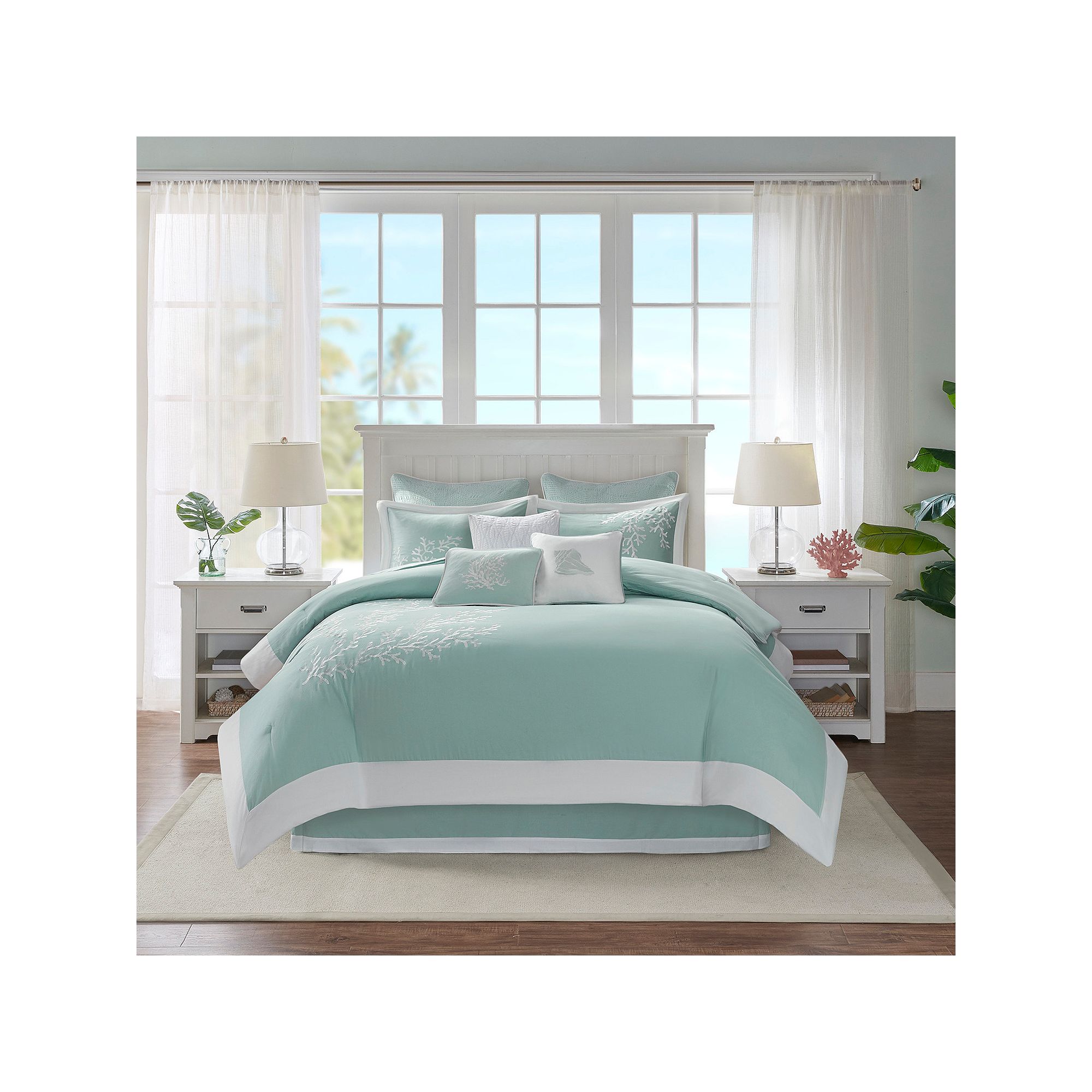 Harbor House Coastline Oversized Cotton Jacquard Comforter Set with Bedskir