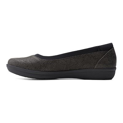 Clarks cloudsteppers ayla low women's flats hotsell