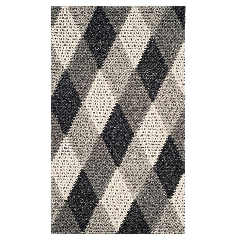 Safavieh Natura Nelly Diamond Rug, Black, 4X6 Ft