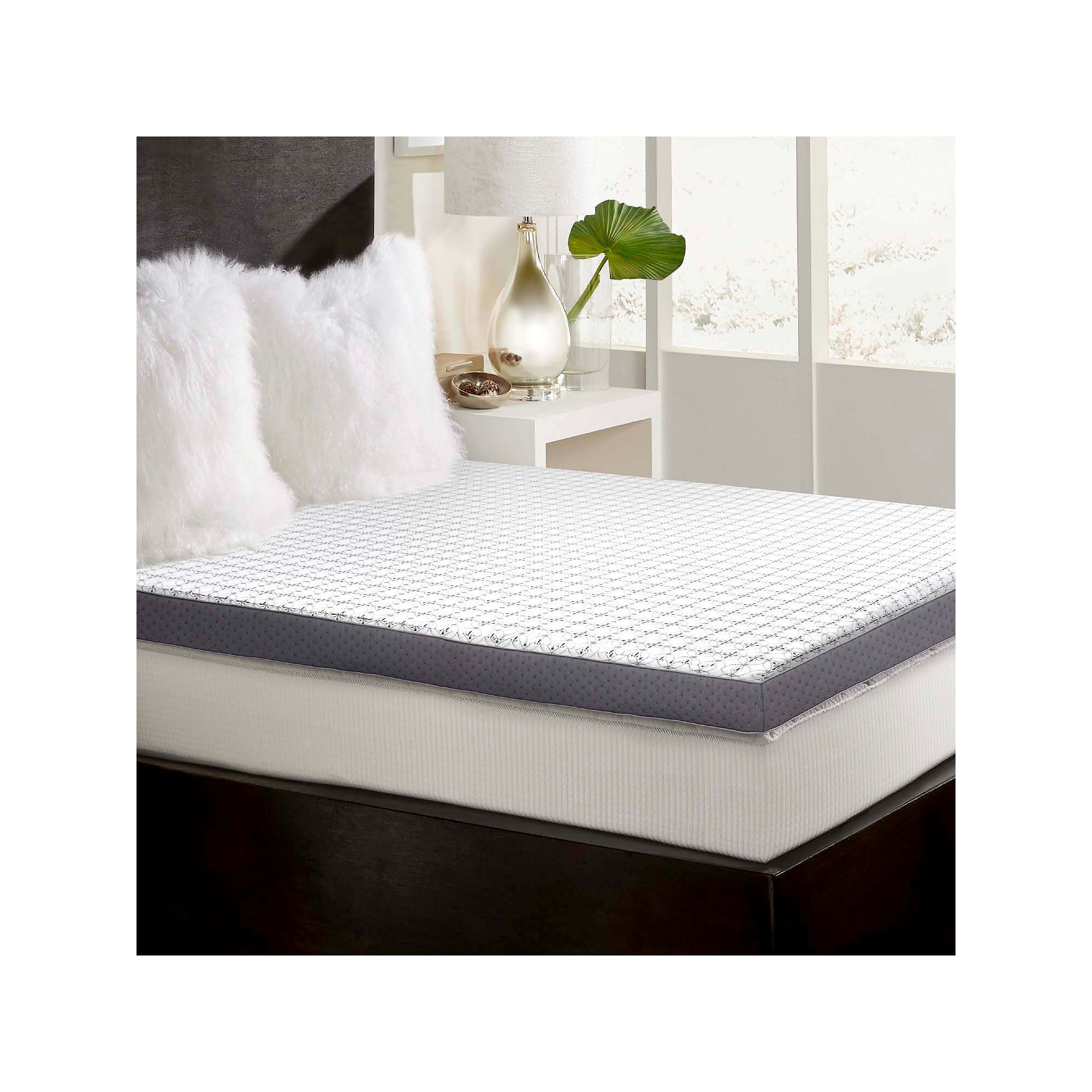 Hotel Laundry 3in Gel Memory Foam Mattress Topper with Cover, White