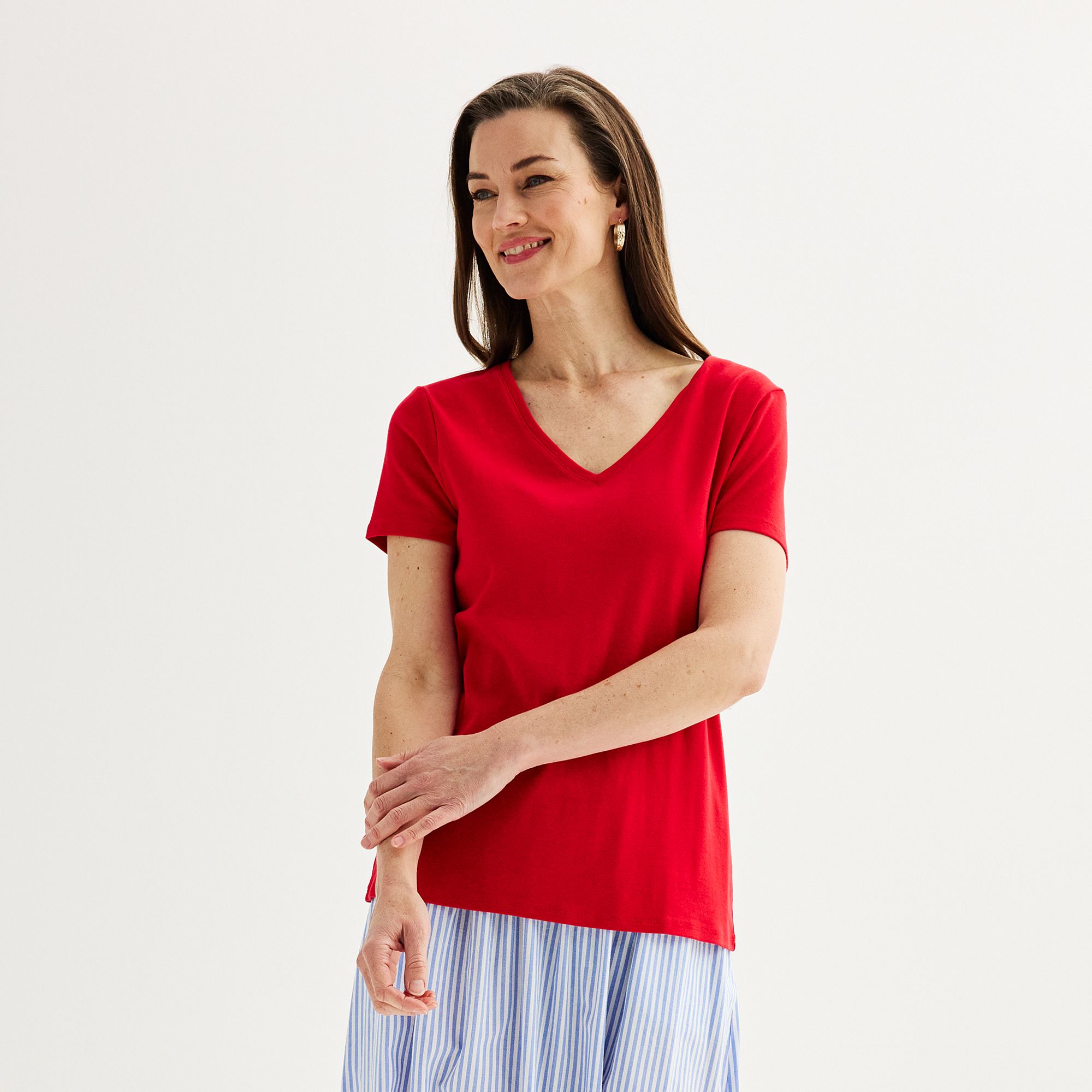 Womens Croft & Barrow® Essential V-Neck Tee, Size: XS, Red