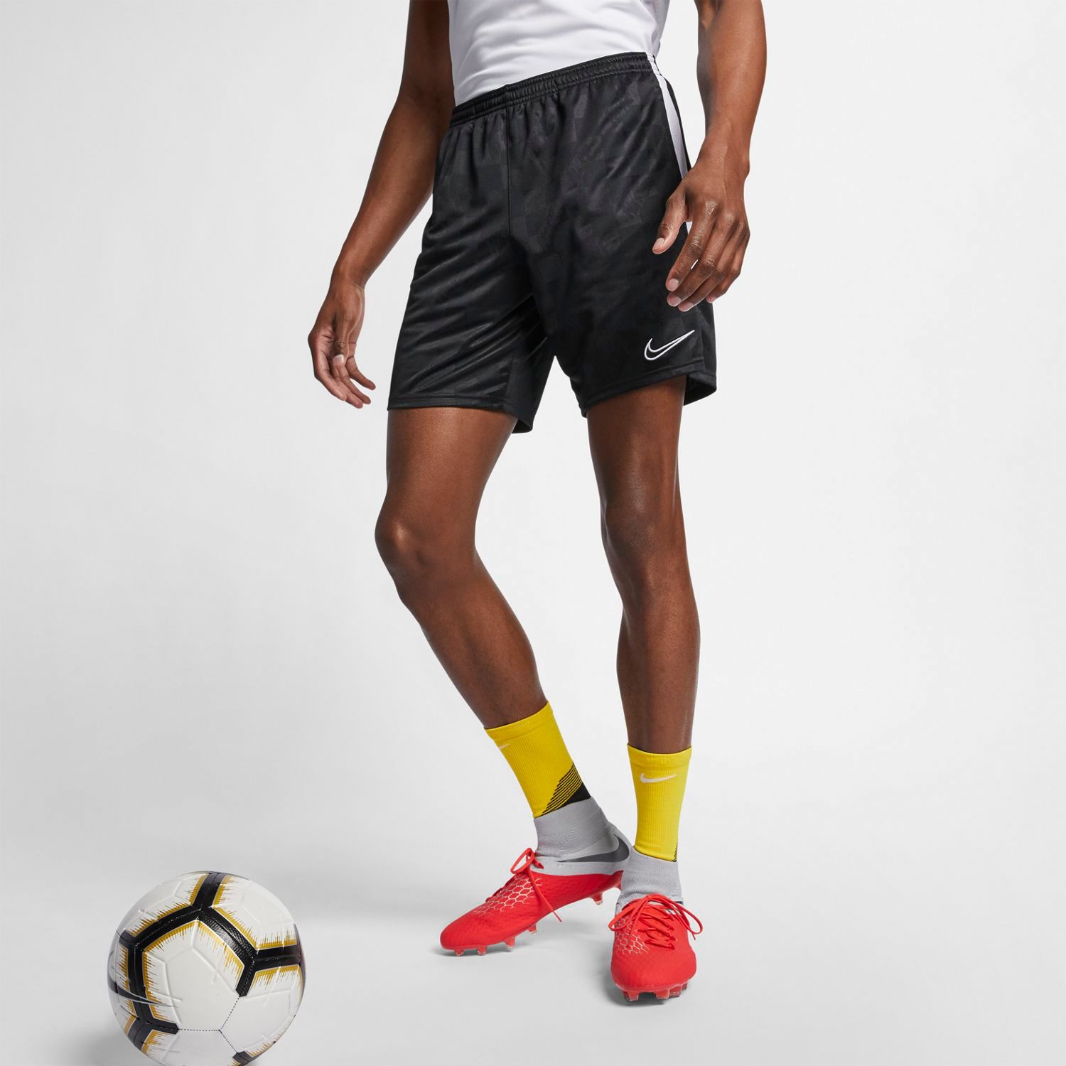 nike soccer shorts mens