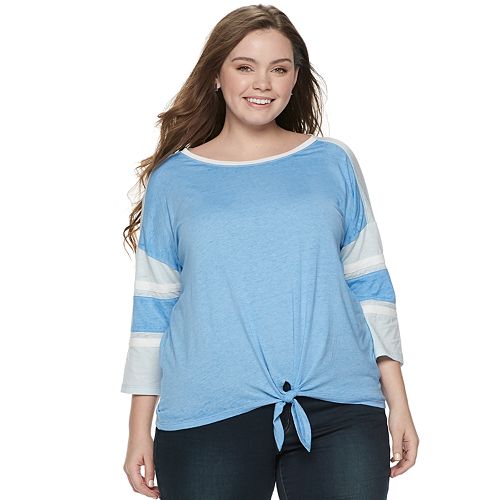 juniors xl shirt is what size in women's