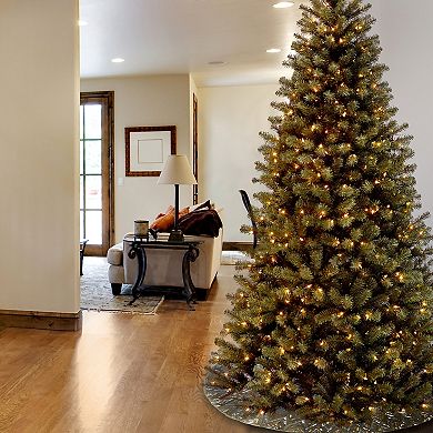 National Tree Company 7' North Valley Spruce Hinged Tree with 700 Clear Lights