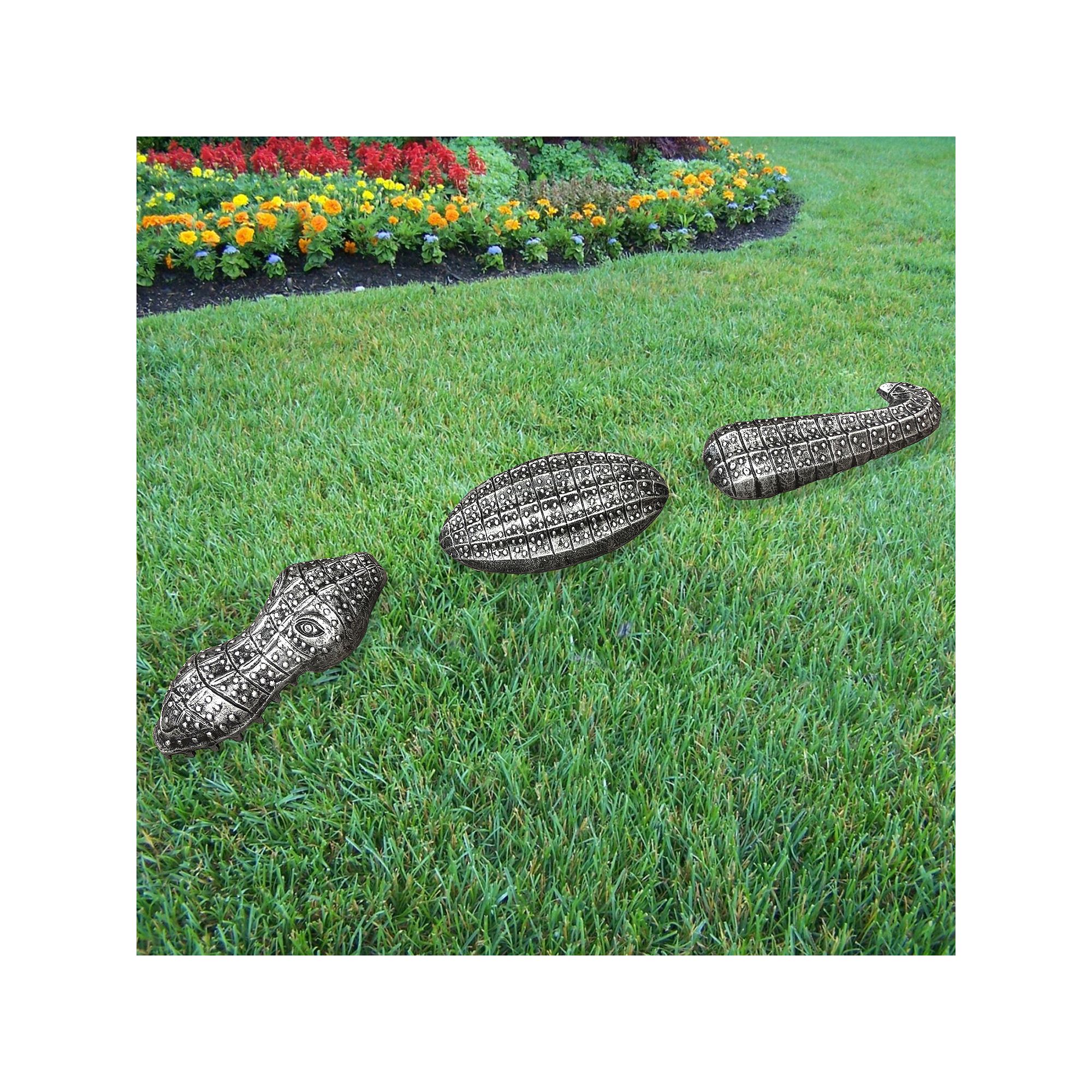 Oakland Living Medium Outdoor Garden Gator, Multicolor