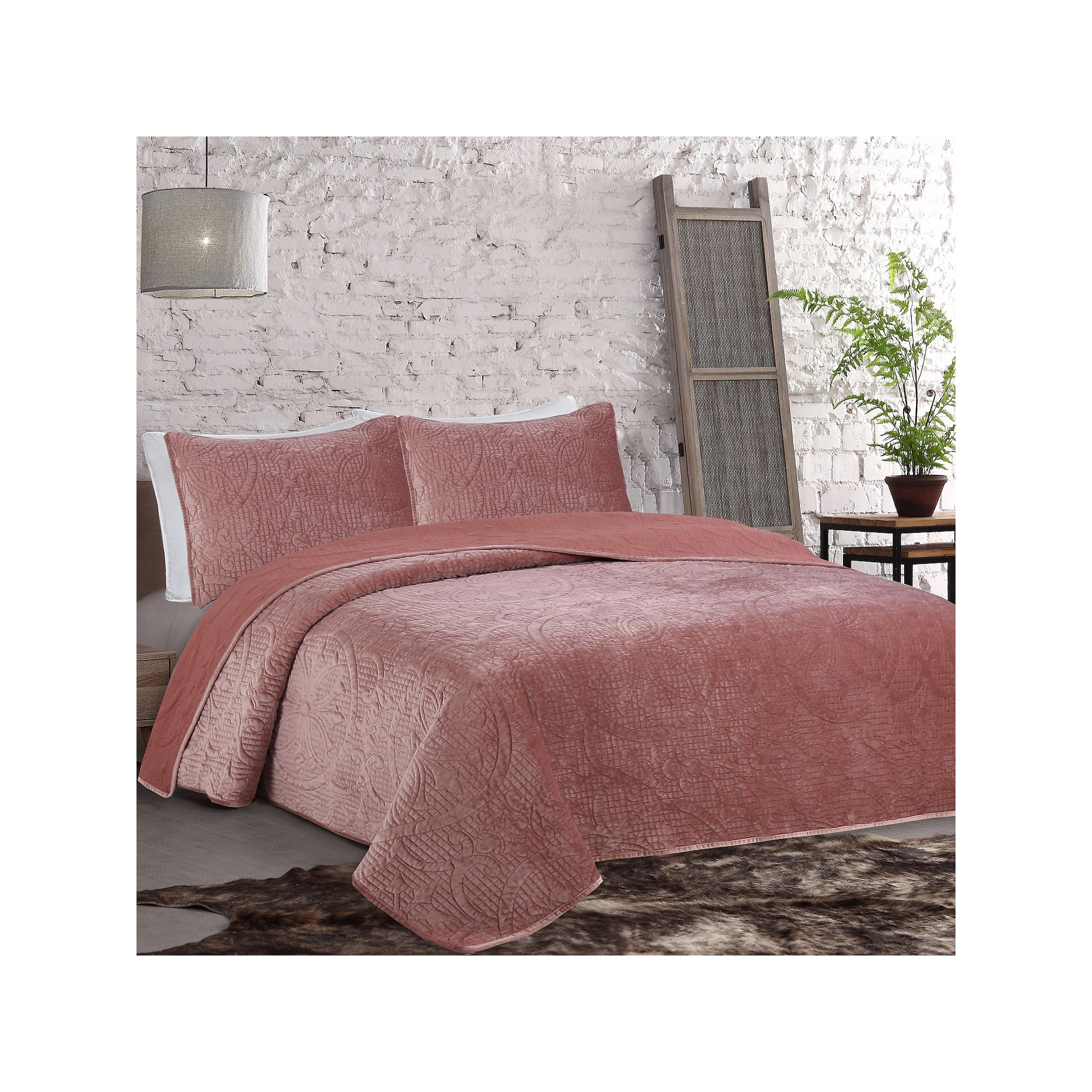 Estate Collection Joanna Velvet Quilt Set, Rosewood