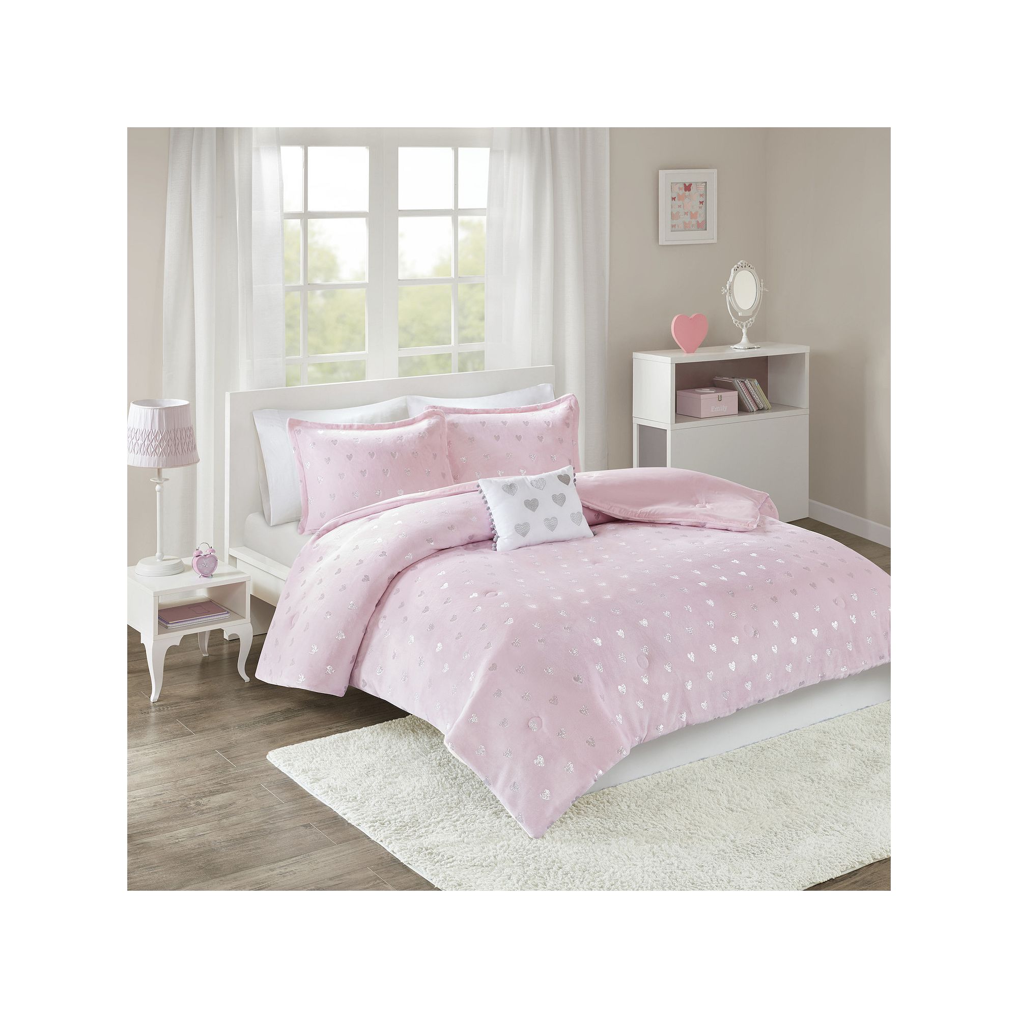 Intelligent Design Jenna Metallic Heart Printed Comforter Set with Throw Pi