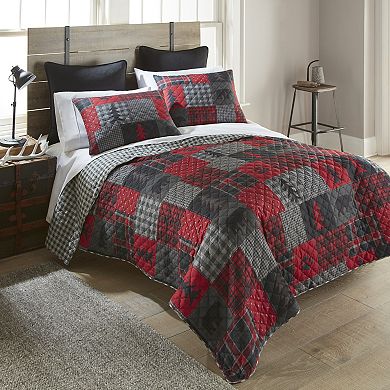 Donna Sharp Crimson Paw Quilt Set