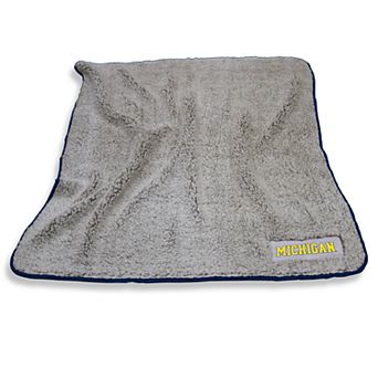 Michigan Wolverines Frosty Fleece Throw Blanket