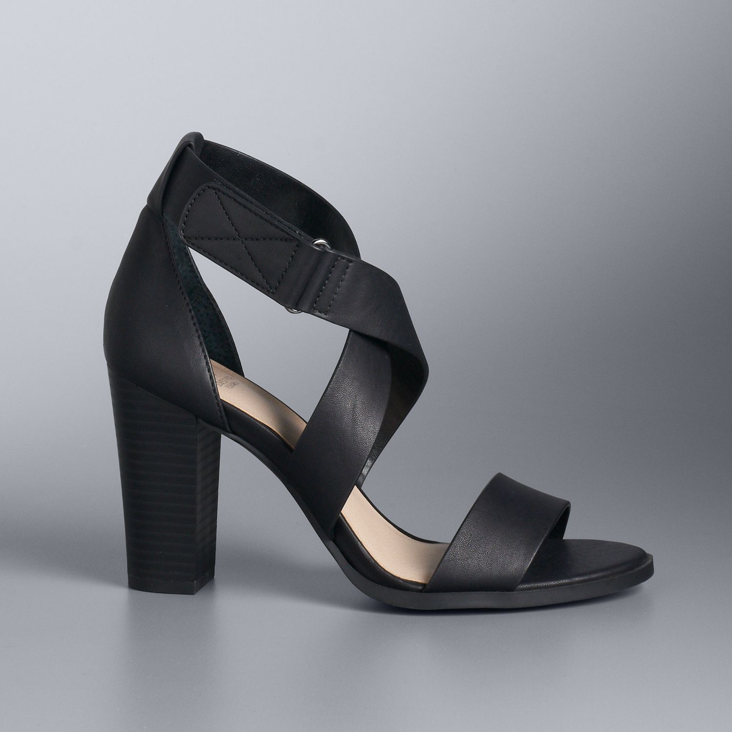 vera wang sandals