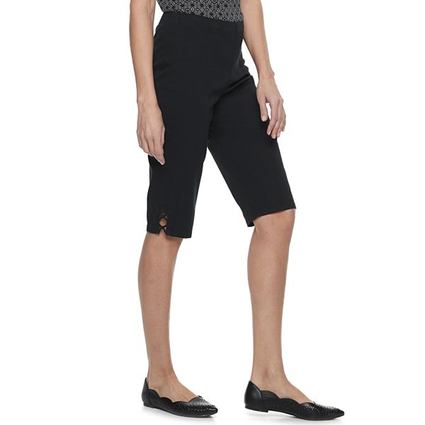 Petite Croft & Barrow® Pull-On Skimmer Capris