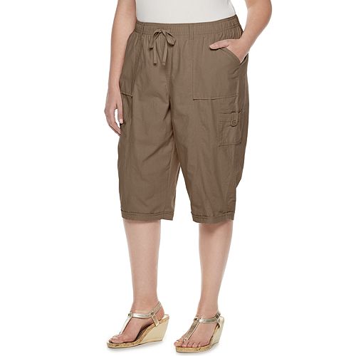 Athletic plus-size capris