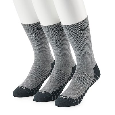 Nike 3 pack cushioned crew socks best sale