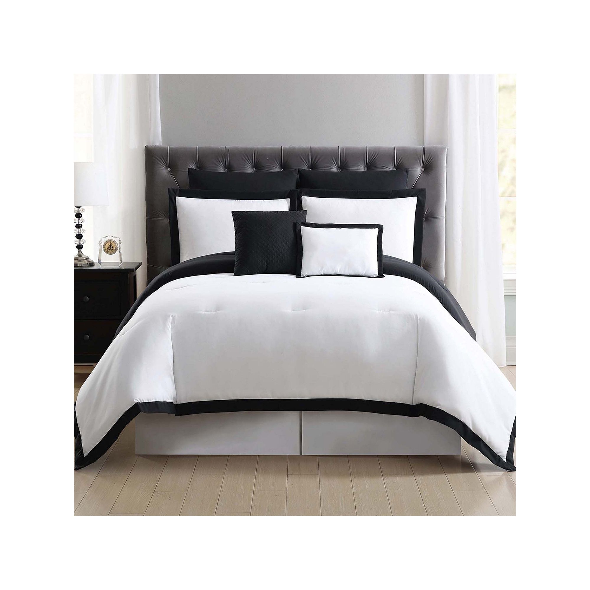 Truly Soft Everyday Hotel Border Comforter Set, White Black