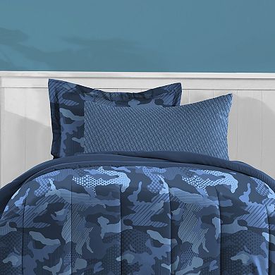 Dream Factory Geo Camo Bed Set