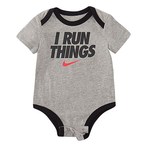 Newborn nike hot sale outfits boy