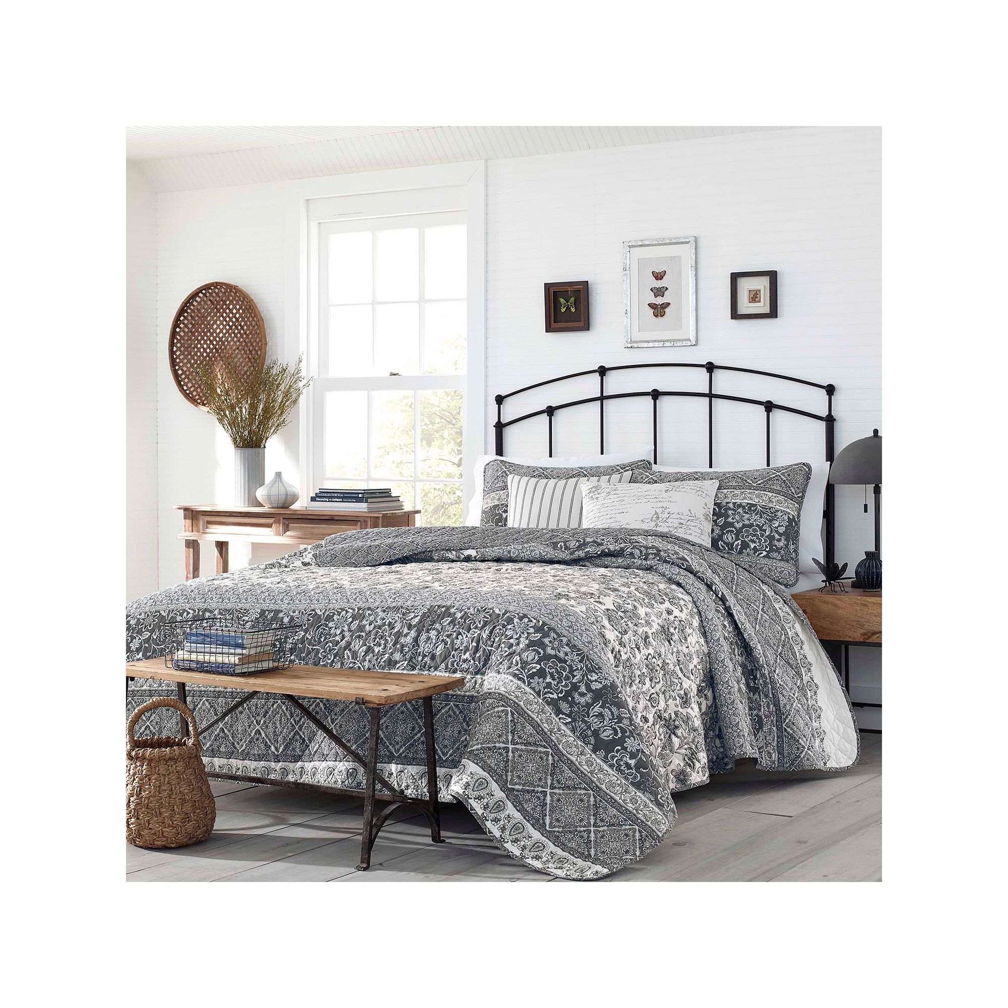 Stone Cottage Abbey Quilt Set, Gray