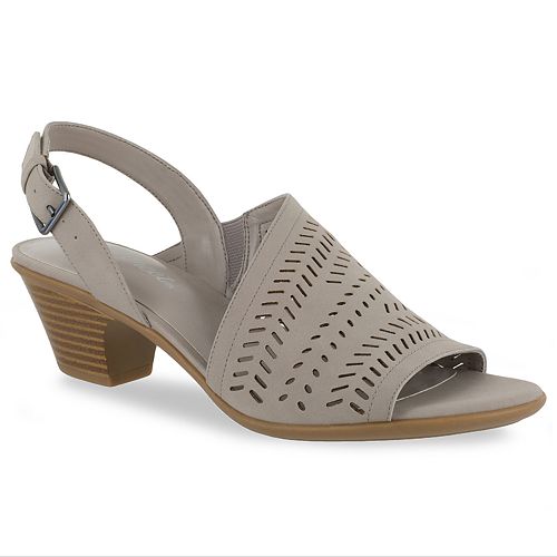 Easy Street Goldie Women's Sandals