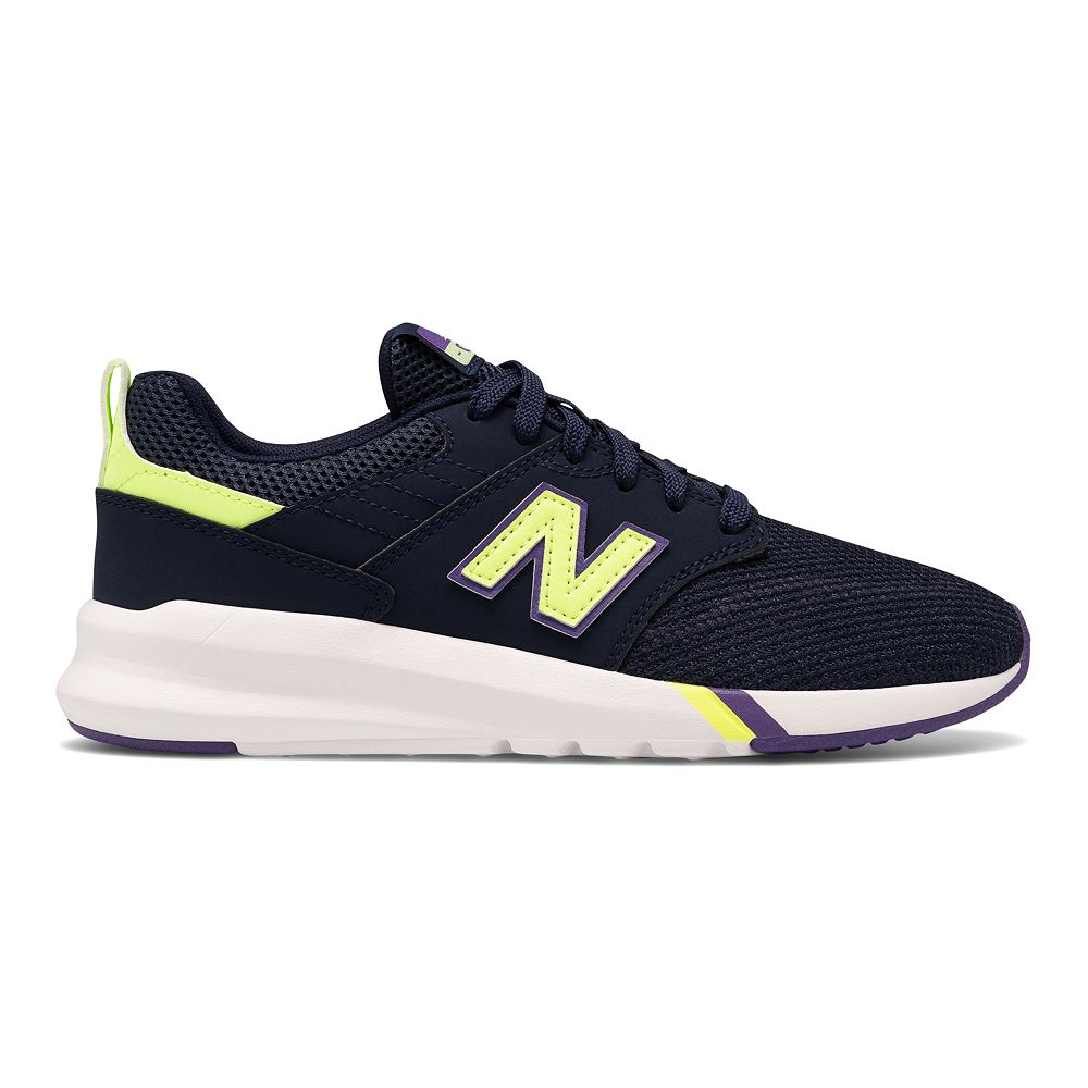 New balance 009 women's sneakers best sale