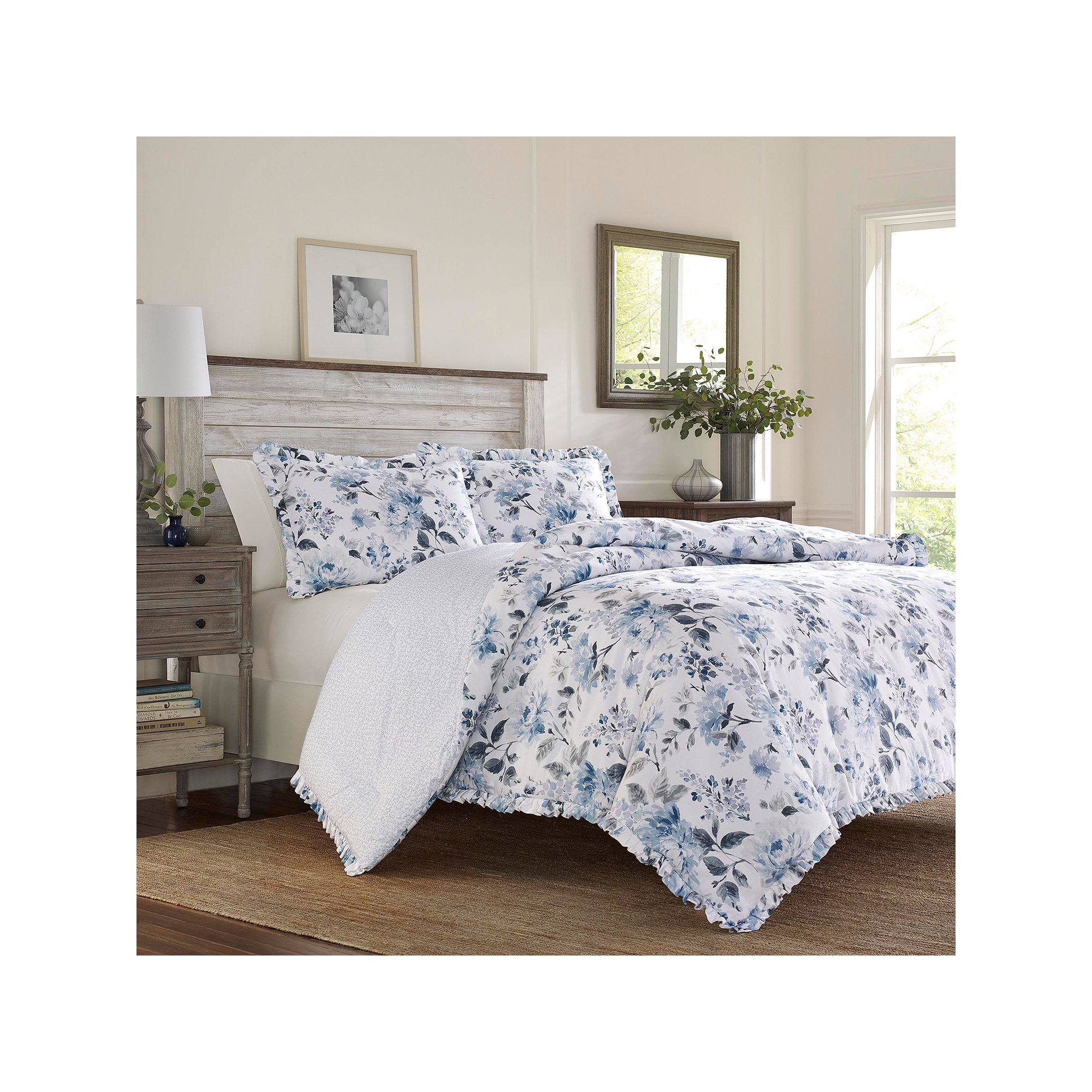 Laura Ashley Laura Ashley Chloe Duvet Cover Set, King, Blue