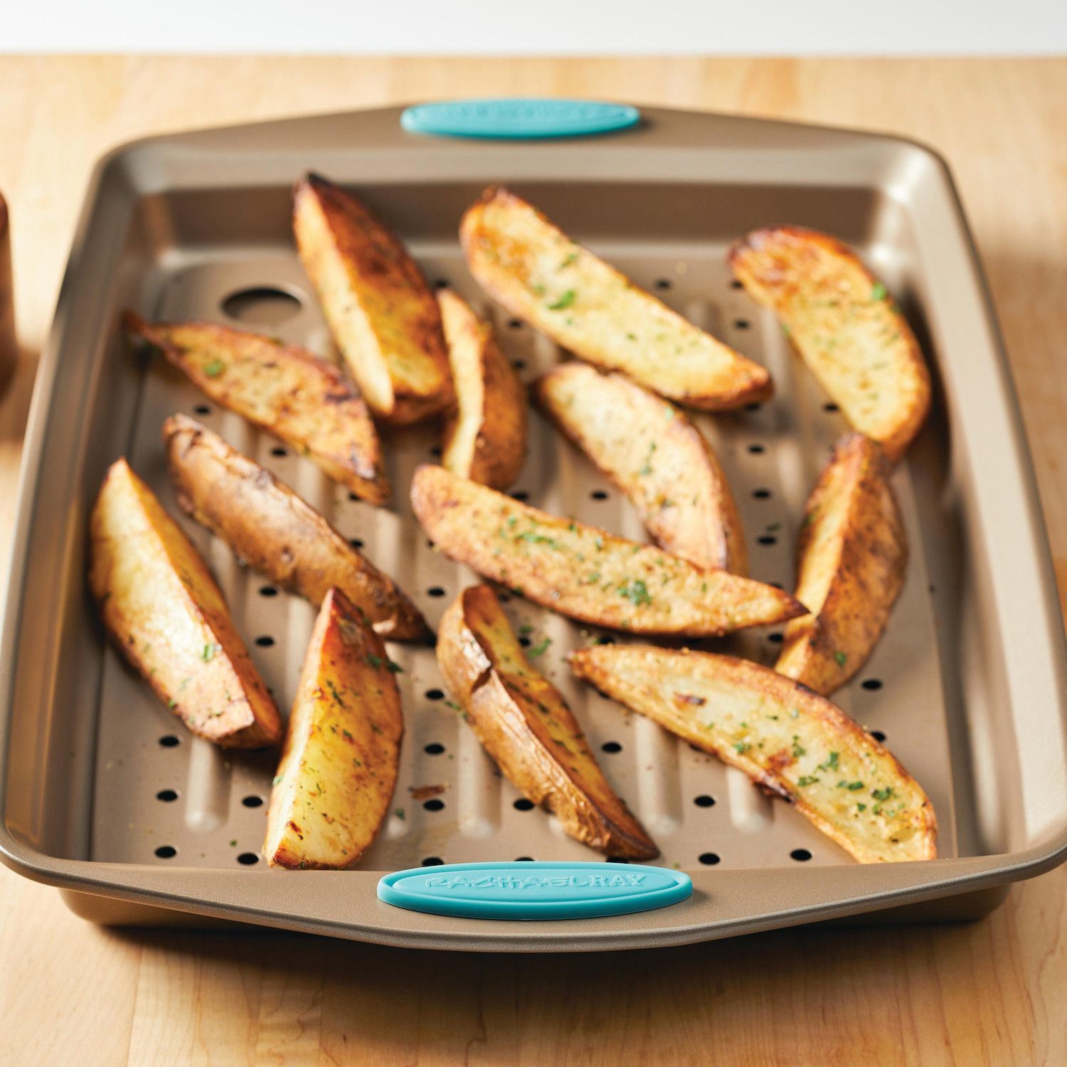 Rachael Ray Cucina Crisper Pan - Thumbnail 2
