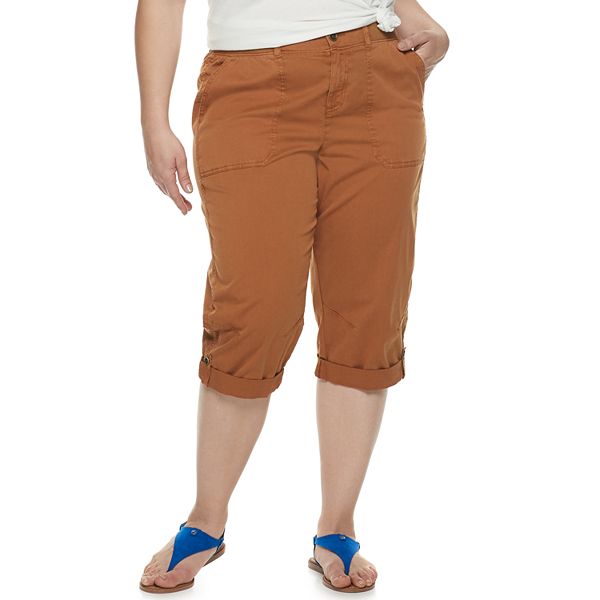 Plus Size EVRI Utility Capris