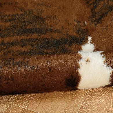 Linon Faux Cow Hide Ex Brindle Rug - 5' x 6'6''