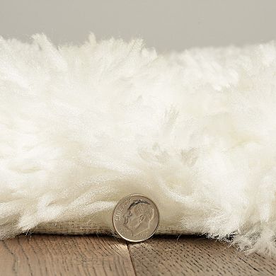 Linon Faux Lambskin Shag Rug - 3'6'' x 5'6''