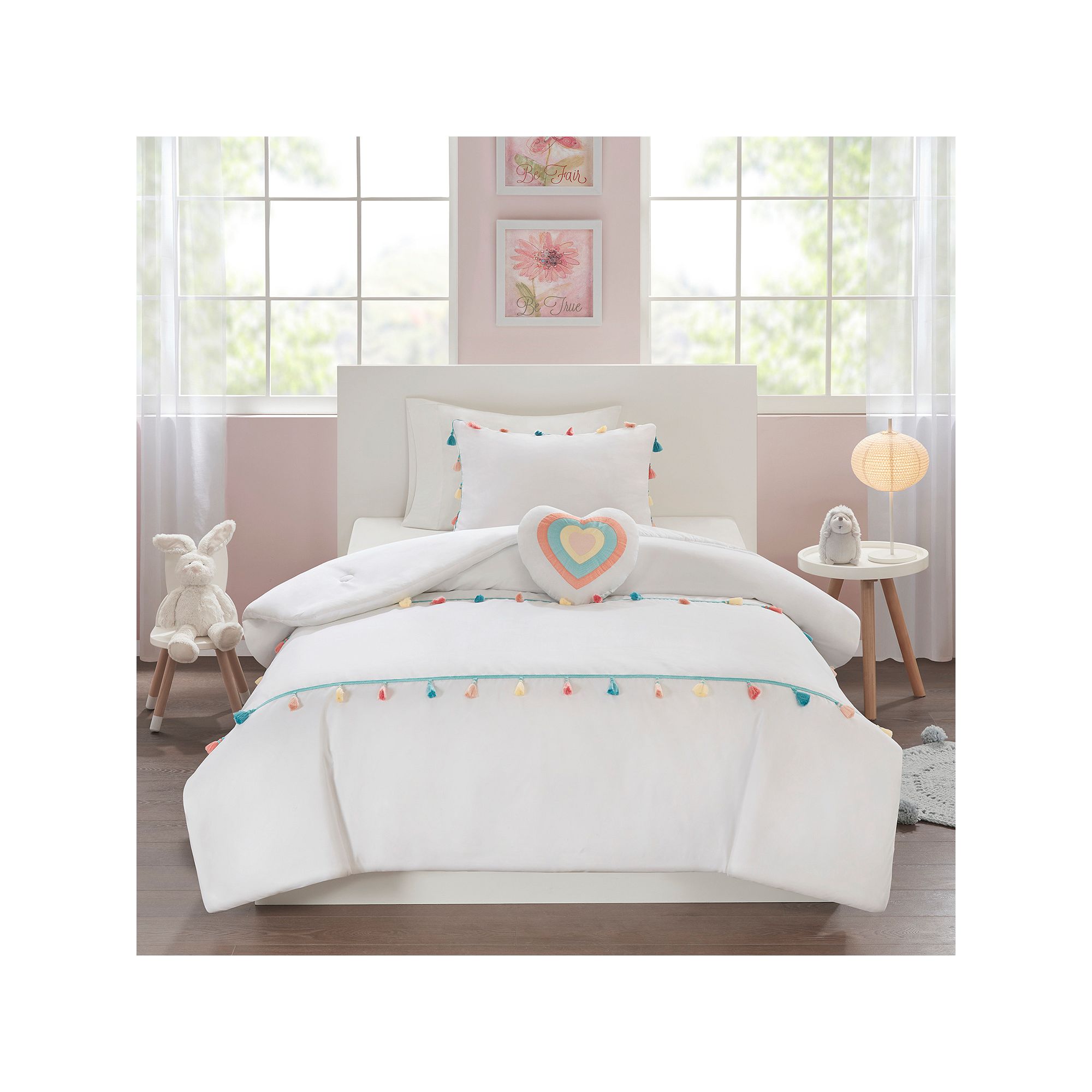 Intelligent Design Tanya Tassel Comforter Set with Throw Pillow, White