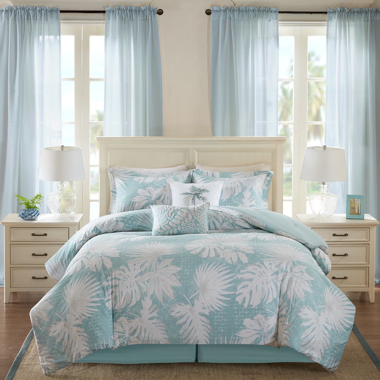 Image for Harbor House Palm Grove Comforter Set at Kohl's.
