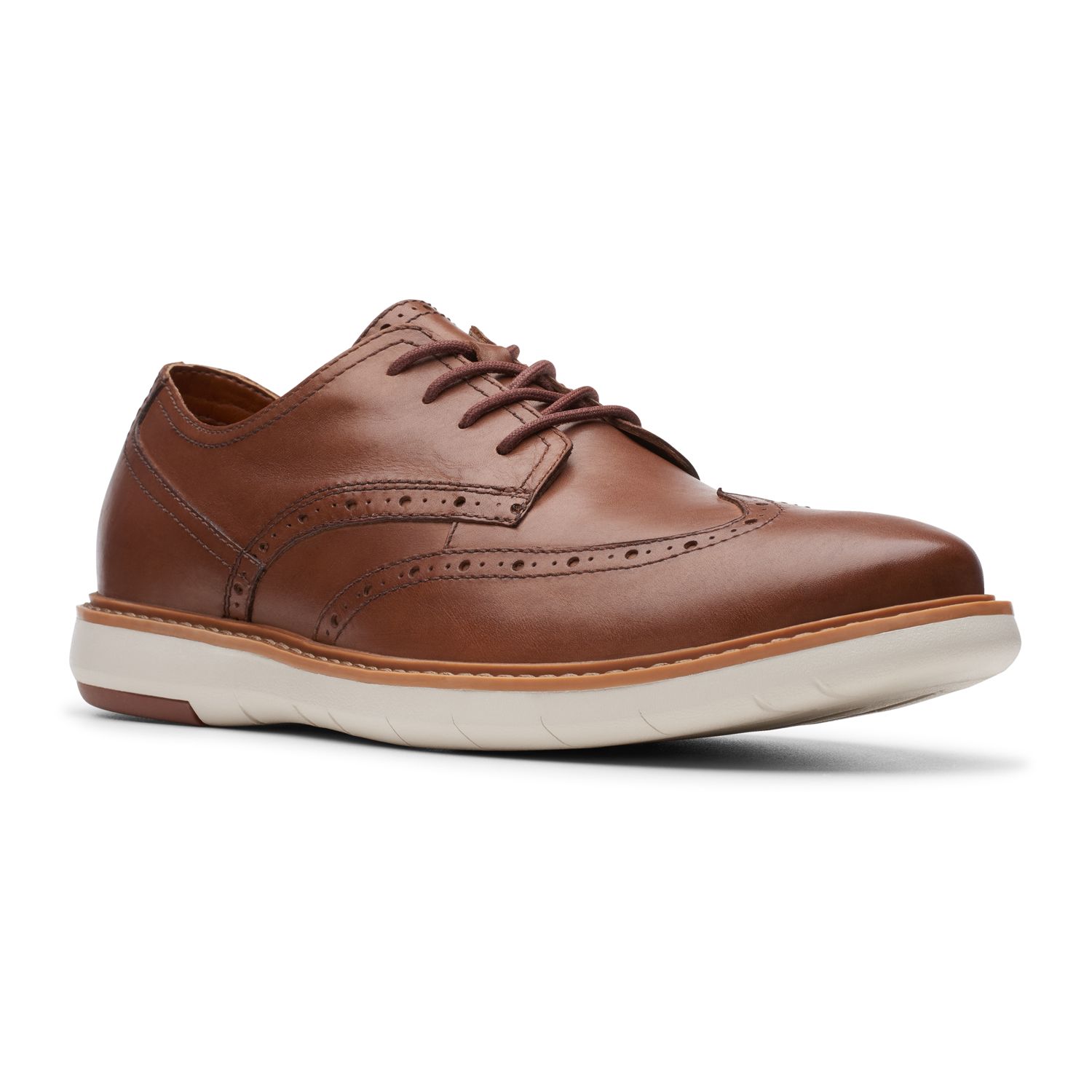 clarks mens wingtip shoes