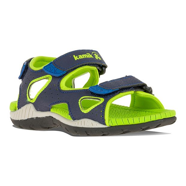 Boys best sale waterproof sandals