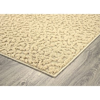 Garland Ivy Pattern Rug Runner
