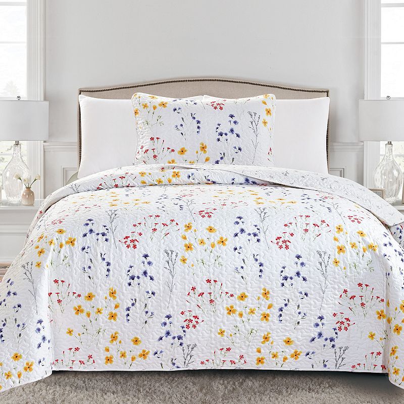 Reversible Floral Reversible Quilt Set With Shams 
