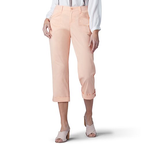 lee women's petite flex to go cargo capri pant