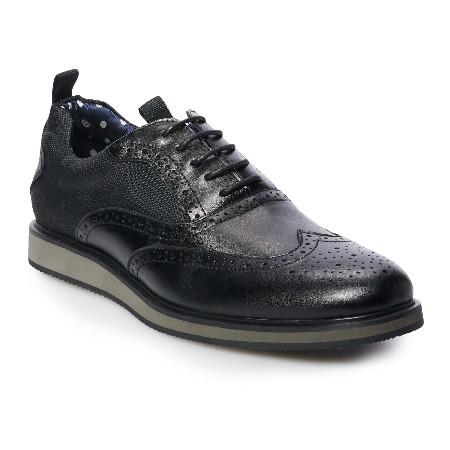 wingtip casual shoes