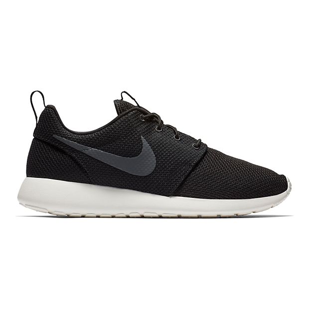 Nike Roshe One Men s Sneakers