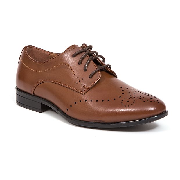 Boys best sale wingtip shoes