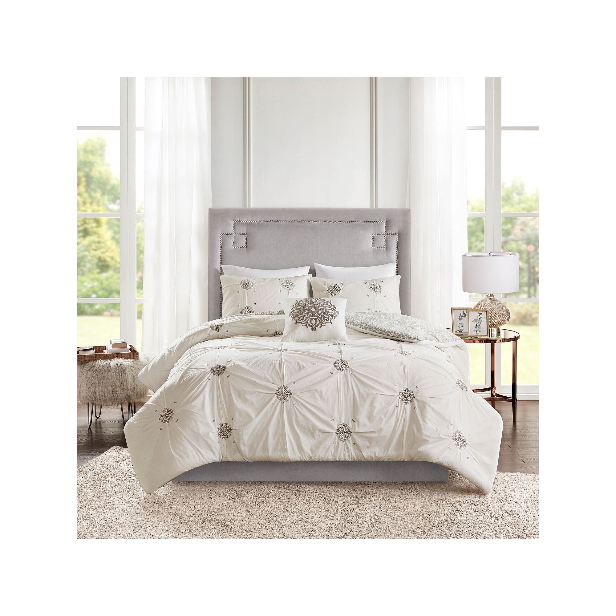 Madison Park Edna 4 Piece Embroidered Cotton Reversible Duvet Cover Set wit