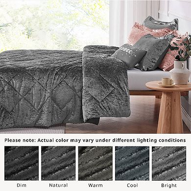 Intelligent Design Isabel Velvet Midweight Comforter Set with Throw Pillow